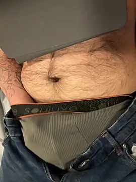 Snapshot of Dan8736 chatting on October 25, 2025, 10:54 pm Dan8736 online show from October 25, 2025, 10:54 pm