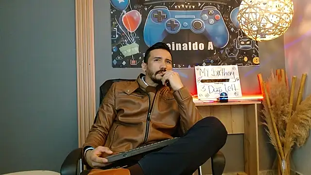 Reiko 85  online show from April 15, 2026, 2:32 pm