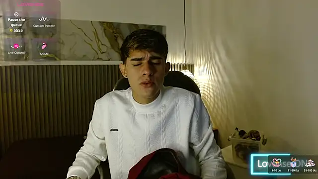 Dyla n18 online show from October 31, 2025, 9:22 pm