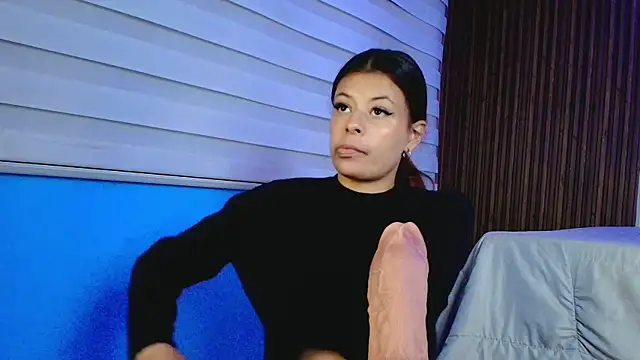 Antonella Torres2 online show from April 22, 2026, 3:35 am