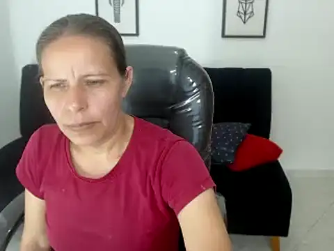 Snapshot of Milf_karlye chatting on February 1, 2025, 1:44 am Milf karlye online show from February 1, 2025, 1:44 am
