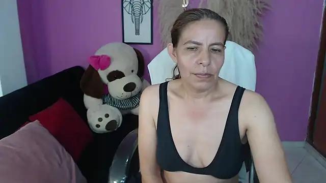 Snapshot of Milf_karlye chatting on October 10, 2025, 3:40 am Milf karlye online show from October 10, 2025, 3:40 am