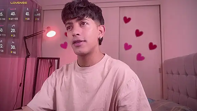 teobowny  online show from March 20, 2025, 2:53 pm