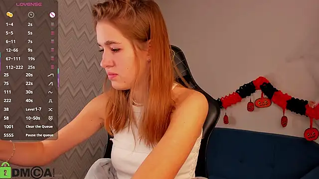 Snapshot of Jennifer_Wadee chatting on October 30, 2025, 11:45 pm Jennifer Wadee online show from October 30, 2025, 11:45 pm