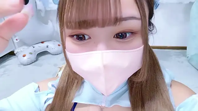 Snapshot of MAIKA_pyon chatting on October 27, 2025, 5:14 pm MAIKA pyon online show from October 27, 2025, 5:14 pm