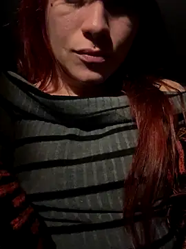 Snapshot of complicata_mente chatting on November 27, 2025, 5:57 pm complicata mente online show from November 27, 2025, 5:57 pm