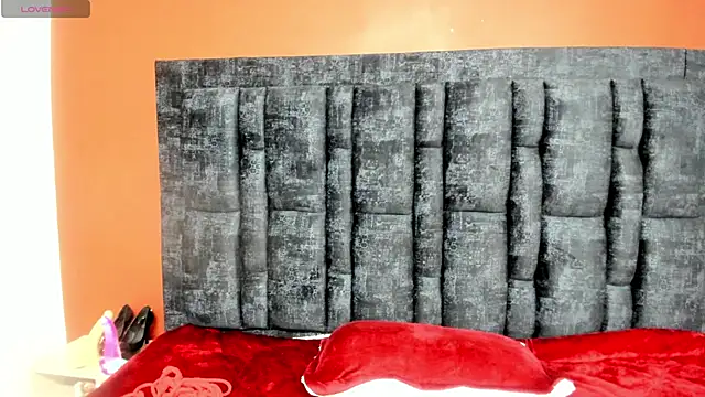 Snapshot of Aurora_Doll_ chatting on November 24, 2025, 1:33 pm Aurora Doll online show from November 24, 2025, 1:33 pm