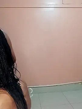 Luciouslips00 online show from March 15, 2026, 5:09 pm