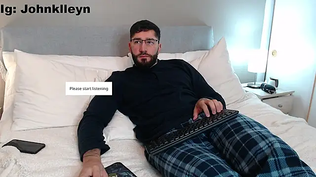 jonhklleyn online show from May 23, 2026, 8:19 pm
