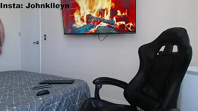 jonhklleyn online show from December 16, 2025, 6:12 pm