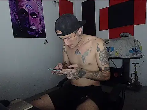 Snapshot of patrik_tattoo_ chatting on May 6, 2026, 5:00 am patrik tattoo online show from May 6, 2026, 5:00 am
