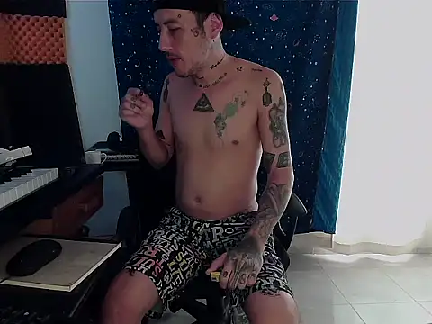 patrik tattoo  online show from February 5, 2025, 4:14 pm