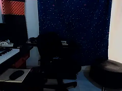 patrik tattoo  online show from February 11, 2025, 10:07 pm