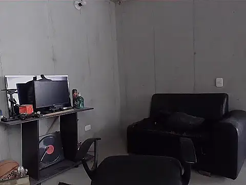 patrik tattoo  online show from April 5, 2026, 5:08 pm