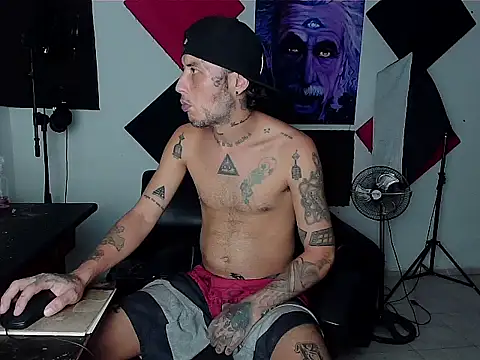 patrik tattoo  online show from September 26, 2025, 2:51 am