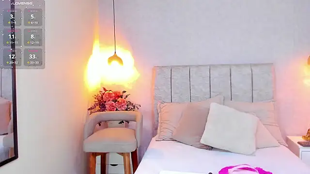 tutu milf online show from December 16, 2025, 7:07 pm