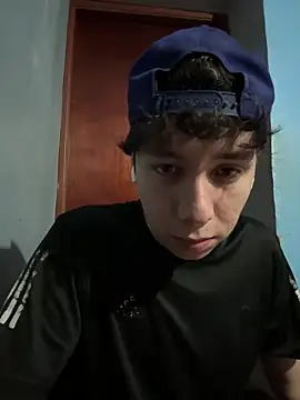 Omaaaaaaa00001 online show from October 3, 2025, 4:08 pm