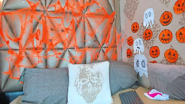 Snapshot of Corina_Taylor_ chatting on November 1, 2025, 11:48 am Corina Taylor online show from November 1, 2025, 11:48 am