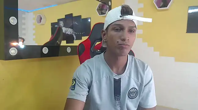 mau elixxx online show from January 16, 2025, 1:48 am