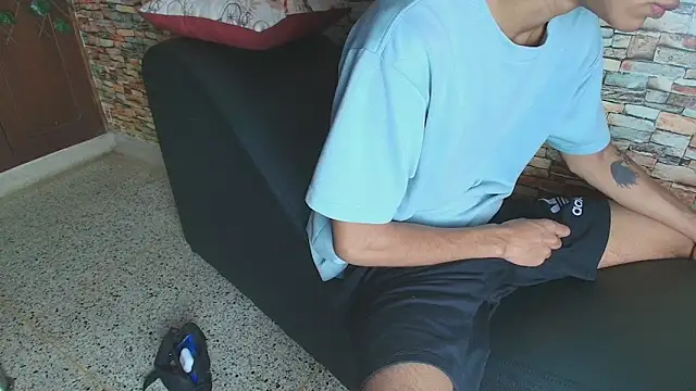 hares mds online show from November 26, 2025, 2:17 pm