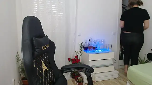 Snapshot of Genesisgems11_ chatting on February 28, 2025, 7:15 am Genesisgems11  online show from February 28, 2025, 7:15 am