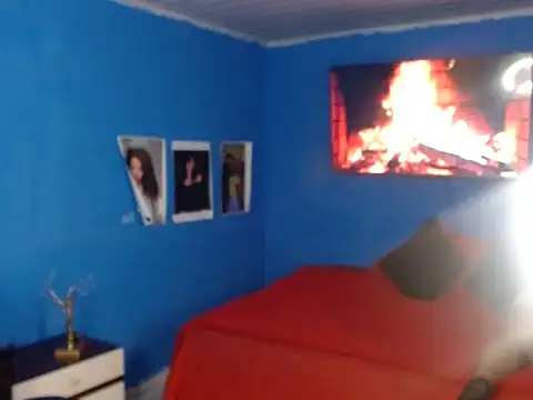 bellacrespalatina online show from November 21, 2025, 9:25 pm