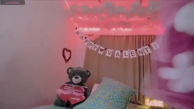 Snapshot of Lauu_G chatting on January 29, 2025, 3:01 am Lauu G online show from January 29, 2025, 3:01 am