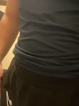 Snapshot of YU-KI00 chatting on November 14, 2025, 12:20 pm YU-KI00 online show from November 14, 2025, 12:20 pm