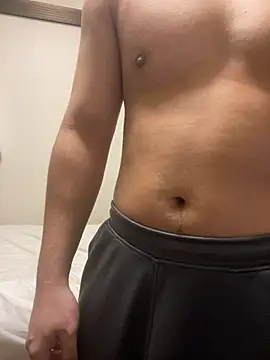 Snapshot of YU-KI00 chatting on November 29, 2025, 9:20 am YU-KI00 online show from November 29, 2025, 9:20 am