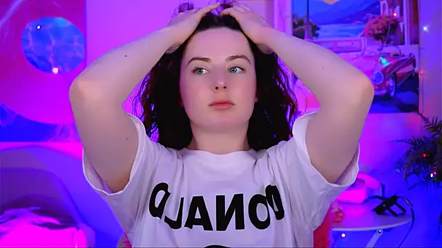 Snapshot of AnnTerry_ chatting on October 27, 2025, 12:06 pm AnnTerry online show from October 27, 2025, 12:06 pm