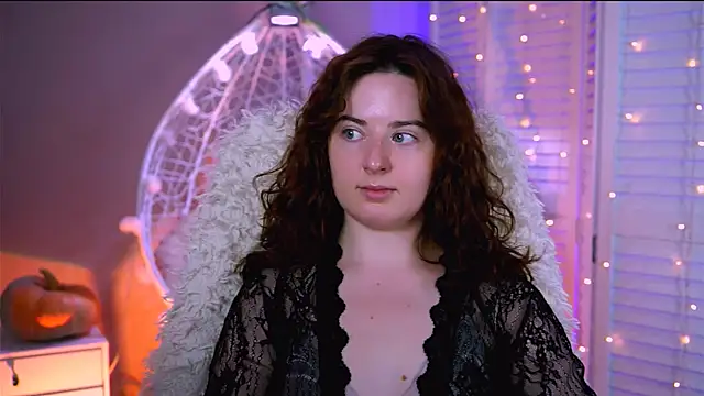 Snapshot of AnnTerry_ chatting on October 30, 2025, 9:07 am AnnTerry online show from October 30, 2025, 9:07 am