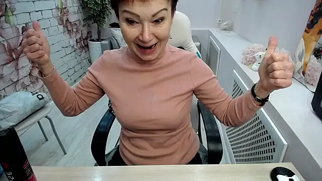 Snapshot of Cutie_Asya chatting on November 20, 2025, 4:13 am Cutie Asya online show from November 20, 2025, 4:13 am