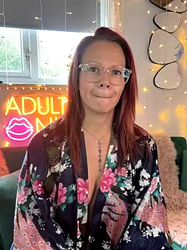 Snapshot of MelodyRoseUk chatting on September 18, 2025, 10:51 am MelodyRoseUk online show from September 18, 2025, 10:51 am