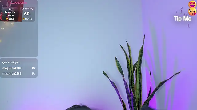 ZoeBruneet online show from January 16, 2025, 5:01 pm