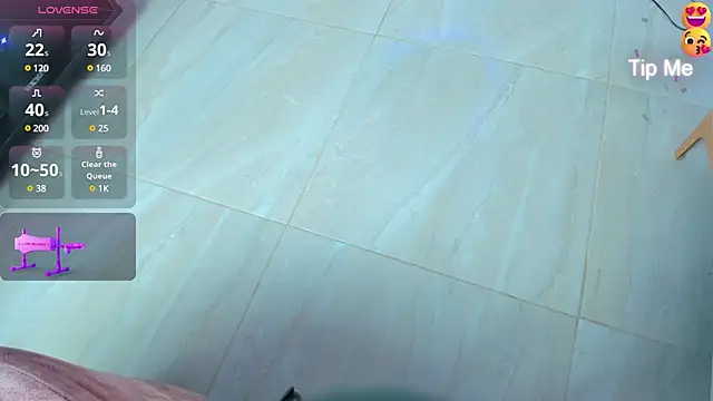 ZoeBruneet online show from December 2, 2024, 12:02 pm