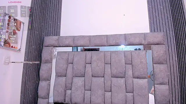 Snapshot of zulyjones chatting on October 17, 2025, 12:29 pm zulyjones online show from October 17, 2025, 12:29 pm