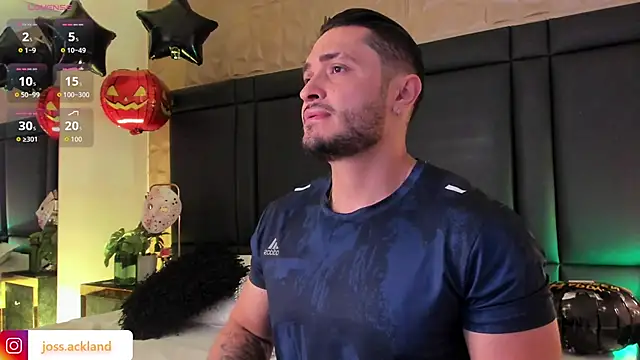 Snapshot of JossAckland chatting on October 24, 2025, 8:08 pm JossAckland online show from October 24, 2025, 8:08 pm