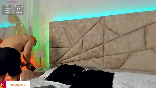 Snapshot of JossAckland chatting on January 9, 2026, 9:33 pm JossAckland online show from January 9, 2026, 9:33 pm