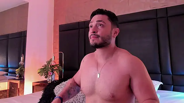 Snapshot of JossAckland chatting on November 1, 2025, 8:14 pm JossAckland online show from November 1, 2025, 8:14 pm