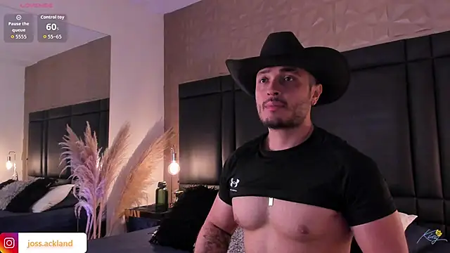 Snapshot of JossAckland chatting on December 20, 2025, 8:12 pm JossAckland online show from December 20, 2025, 8:12 pm