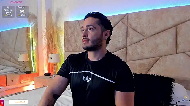 Snapshot of JossAckland chatting on February 16, 2026, 8:18 pm JossAckland online show from February 16, 2026, 8:18 pm