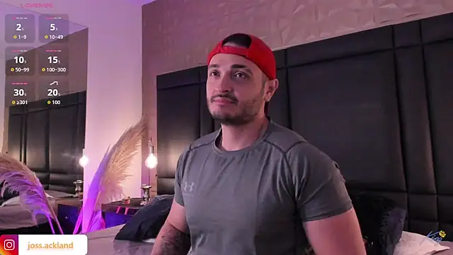 Snapshot of JossAckland chatting on December 19, 2025, 7:49 pm JossAckland online show from December 19, 2025, 7:49 pm