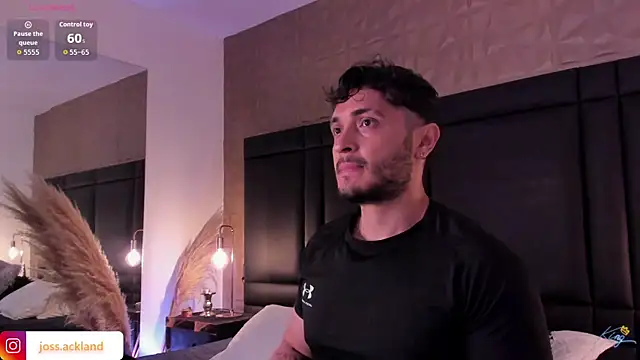 Snapshot of JossAckland chatting on December 13, 2025, 8:04 pm JossAckland online show from December 13, 2025, 8:04 pm