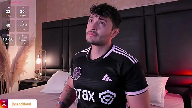 Snapshot of JossAckland chatting on November 23, 2025, 7:24 pm JossAckland online show from November 23, 2025, 7:24 pm