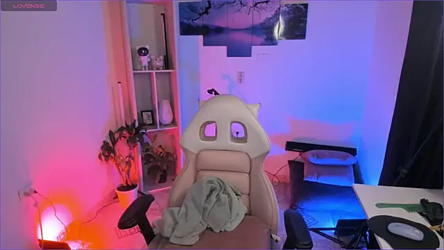 odelei online show from November 5, 2025, 9:01 am