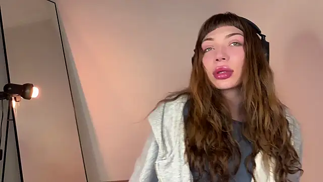 Snapshot of PaulaPratt chatting on March 12, 2025, 4:30 am PaulaPratt online show from March 12, 2025, 4:30 am