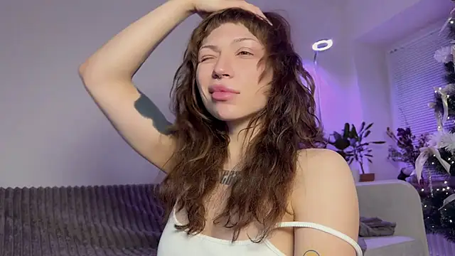 PaulaPratt online show from December 16, 2025, 6:17 am