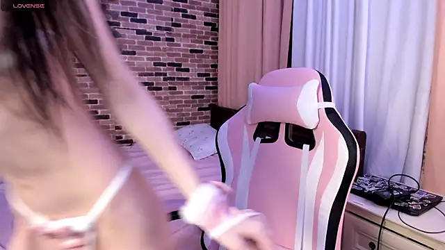 Snapshot of Velvetsky_1 chatting on November 10, 2025, 3:06 pm Velvetsky 1 online show from November 10, 2025, 3:06 pm