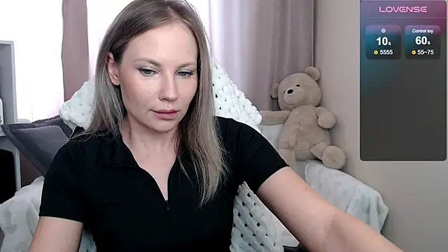 Sunny bunny6 online show from March 16, 2026, 8:07 am