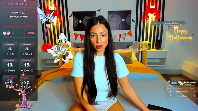 Snapshot of Tanita_Lambic chatting on November 1, 2025, 1:01 am Tanita Lambic online show from November 1, 2025, 1:01 am